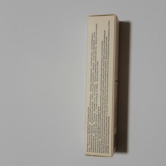 Chica Beauty Glow Highlighter Duo in Champagne Glow 3.5g - Picture 3 of 5